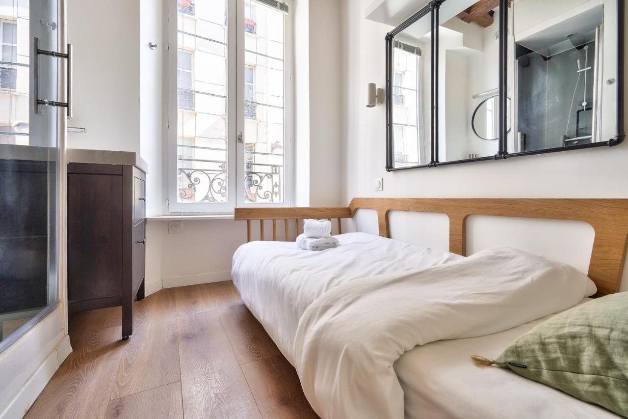 Cute And New Studio Duplex In The Heart Of パリ エクステリア 写真