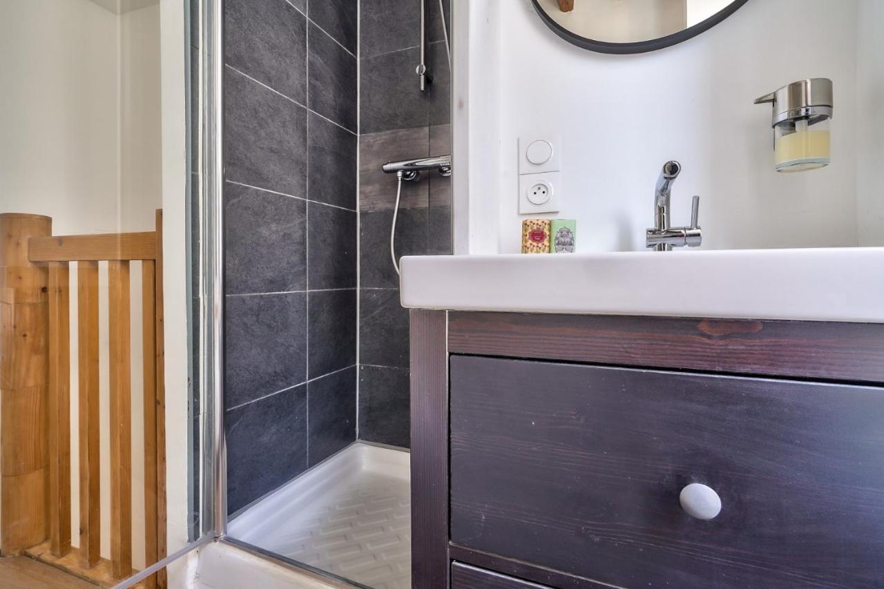 Cute And New Studio Duplex In The Heart Of パリ エクステリア 写真